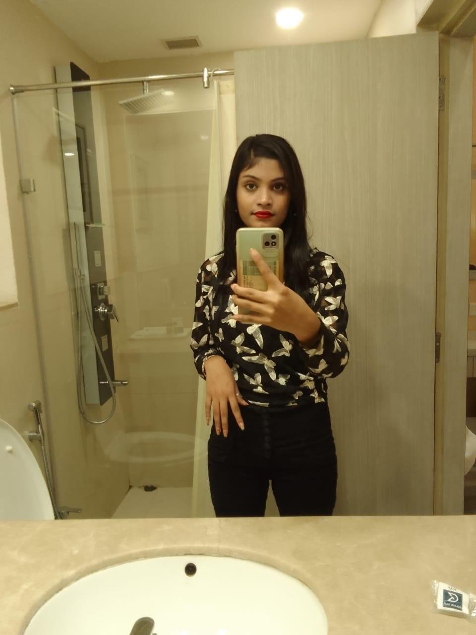  call girl in Chanakyapuri