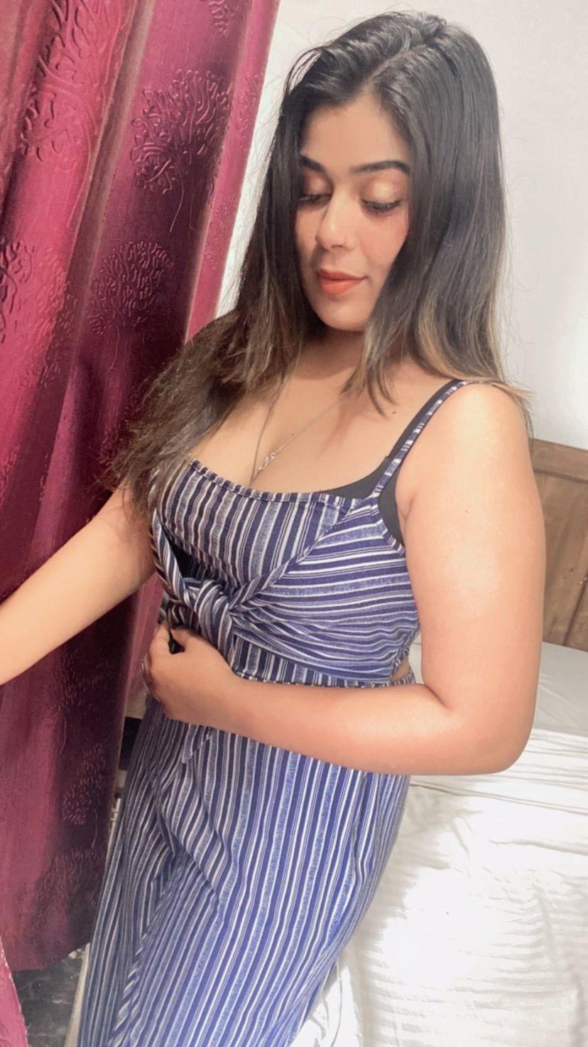  call girls service in Chanakyapuri